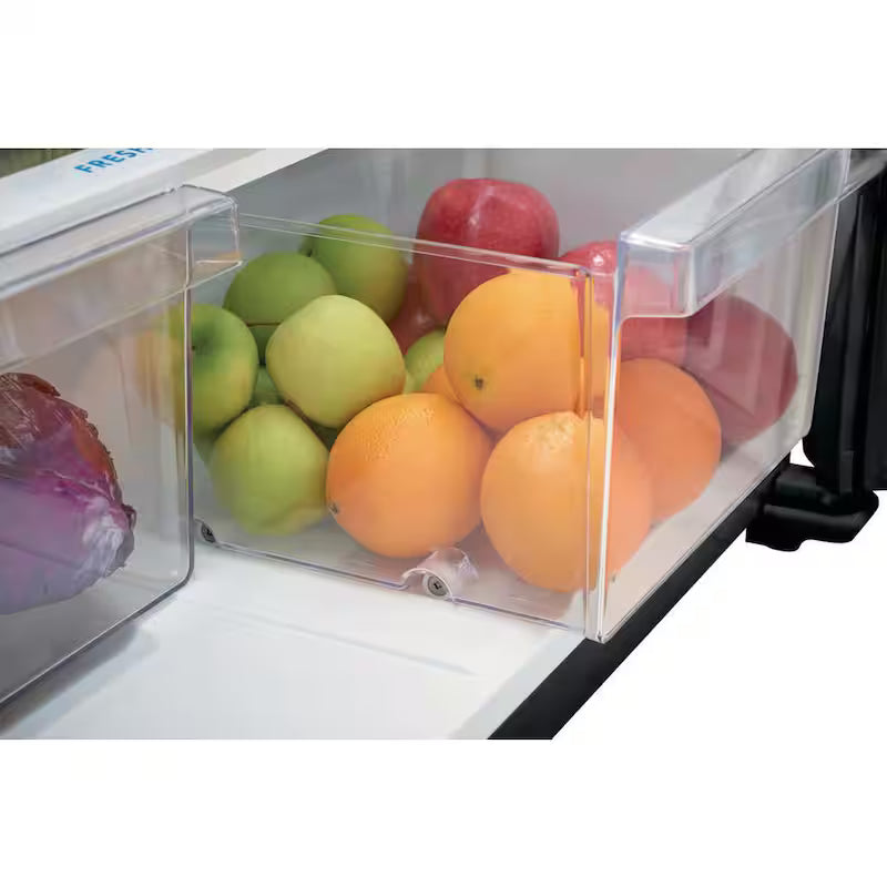 Top Freezer Refrigerator in Black L35133