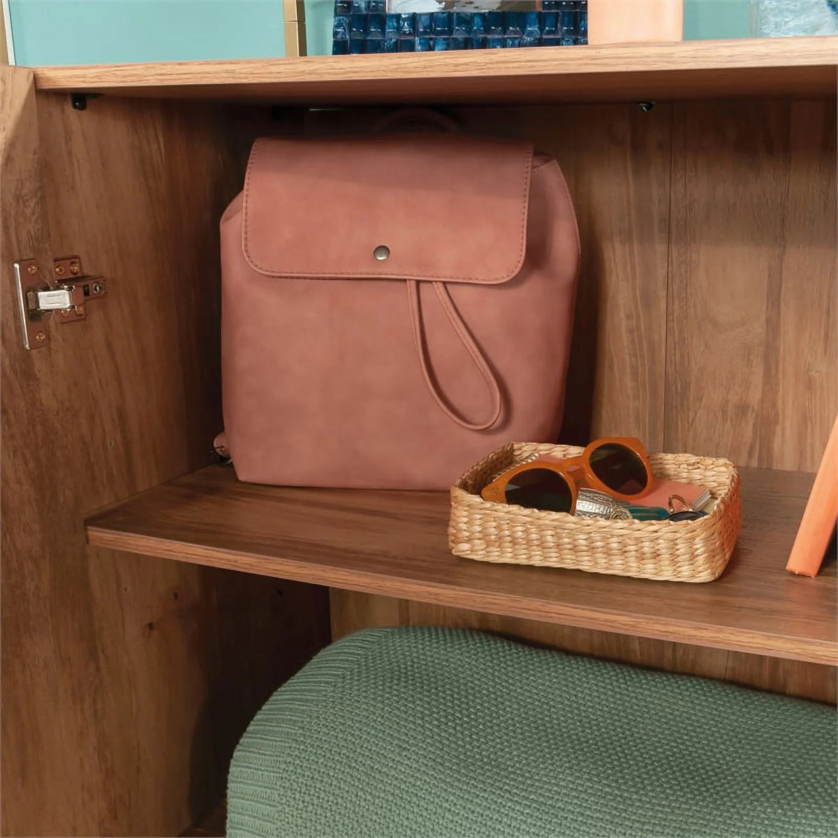 Engineered Wood Cabinet P89172