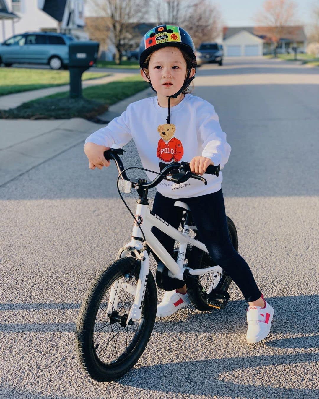 16 In Black Kids Bike with Training Wheels C4059