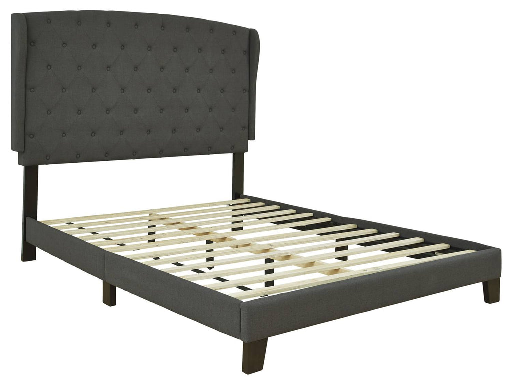 Queen Upholstered Bed L47650