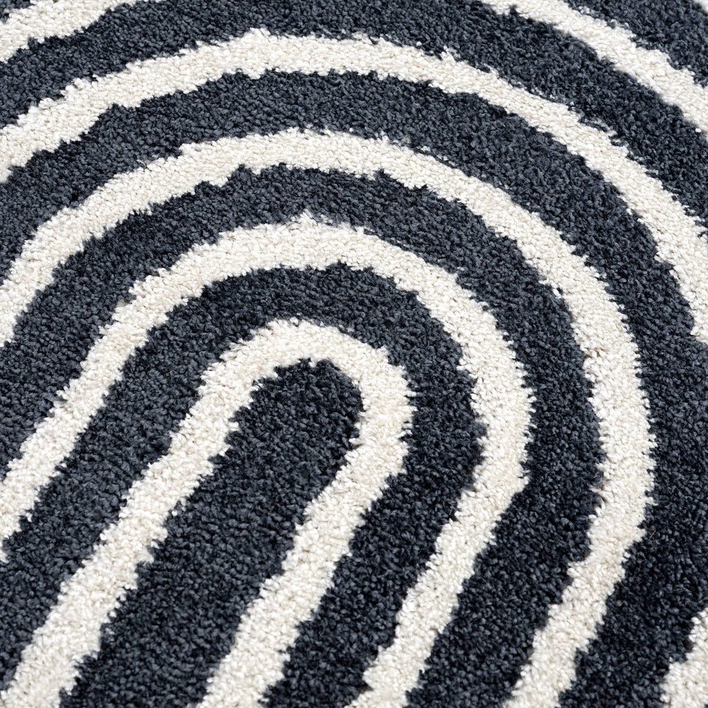 8 x 10 Cream Charcoal Area Rug Q963