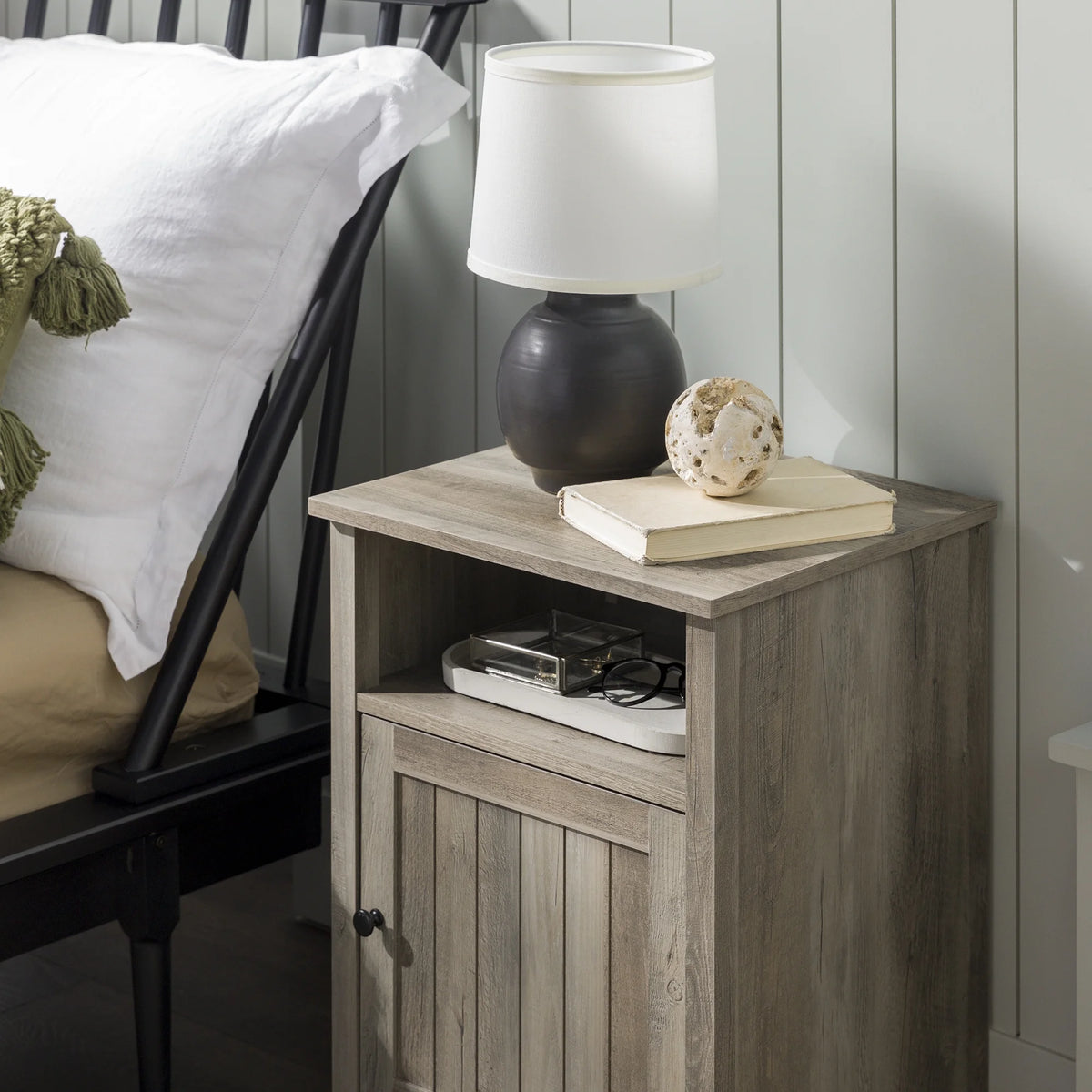 Modern Open Shelf End Table J7987