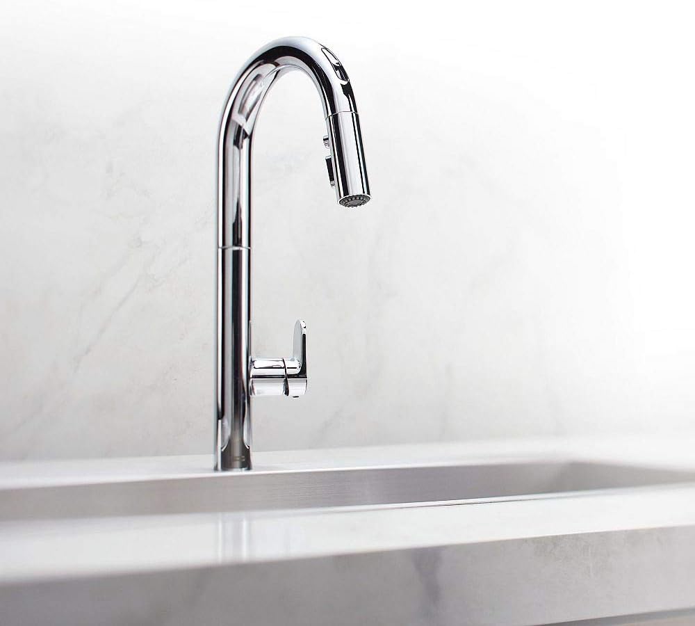 Single-Handle Pull Down Kitchen Faucet in Stainless Steel F9270