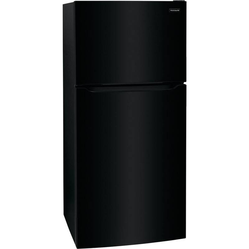 Top Freezer Refrigerator in Black L35133