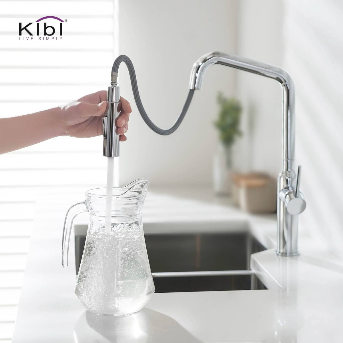 Brass Pull Out Kitchen Faucet with Sprayer Matte Black B127