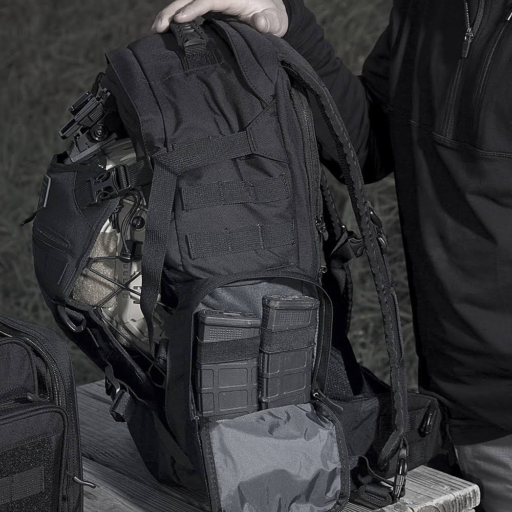 Coyote Full Size Duty Pack with Helmet Carry V907