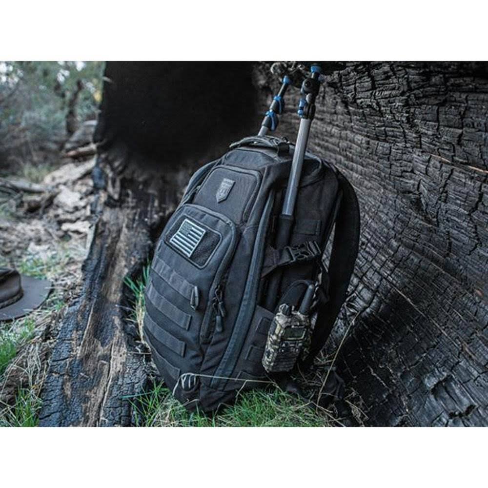 Coyote Full Size Duty Pack with Helmet Carry V907