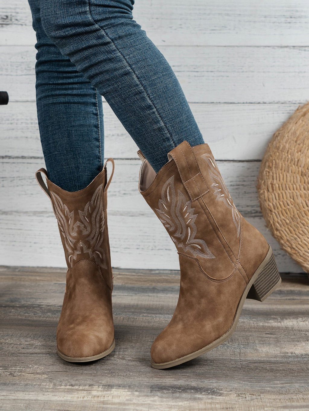 Embroidered High-Heeled Ankle Boots X341136
