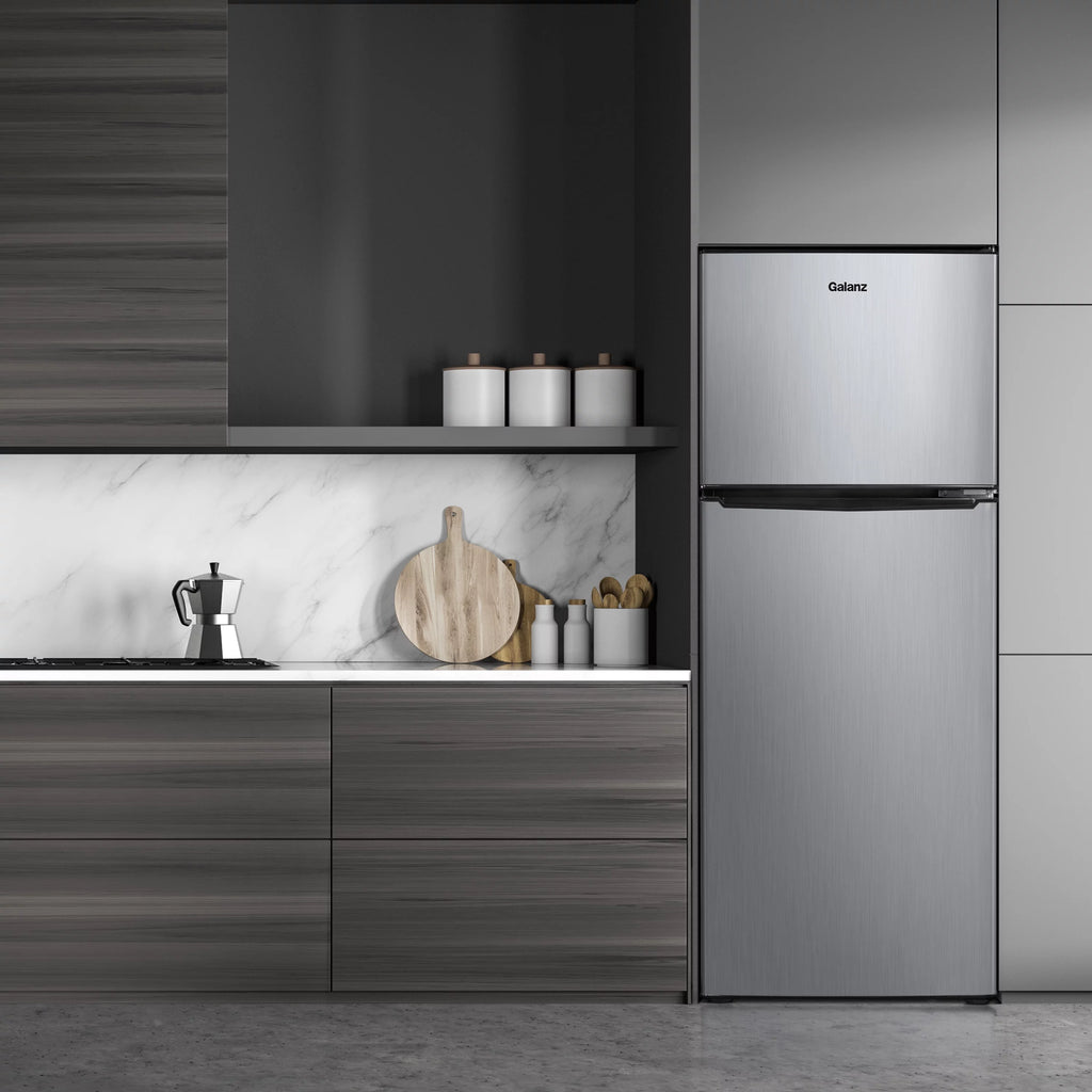 4.6 Cu ft Two Door Mini Fridge with Freezer M7135