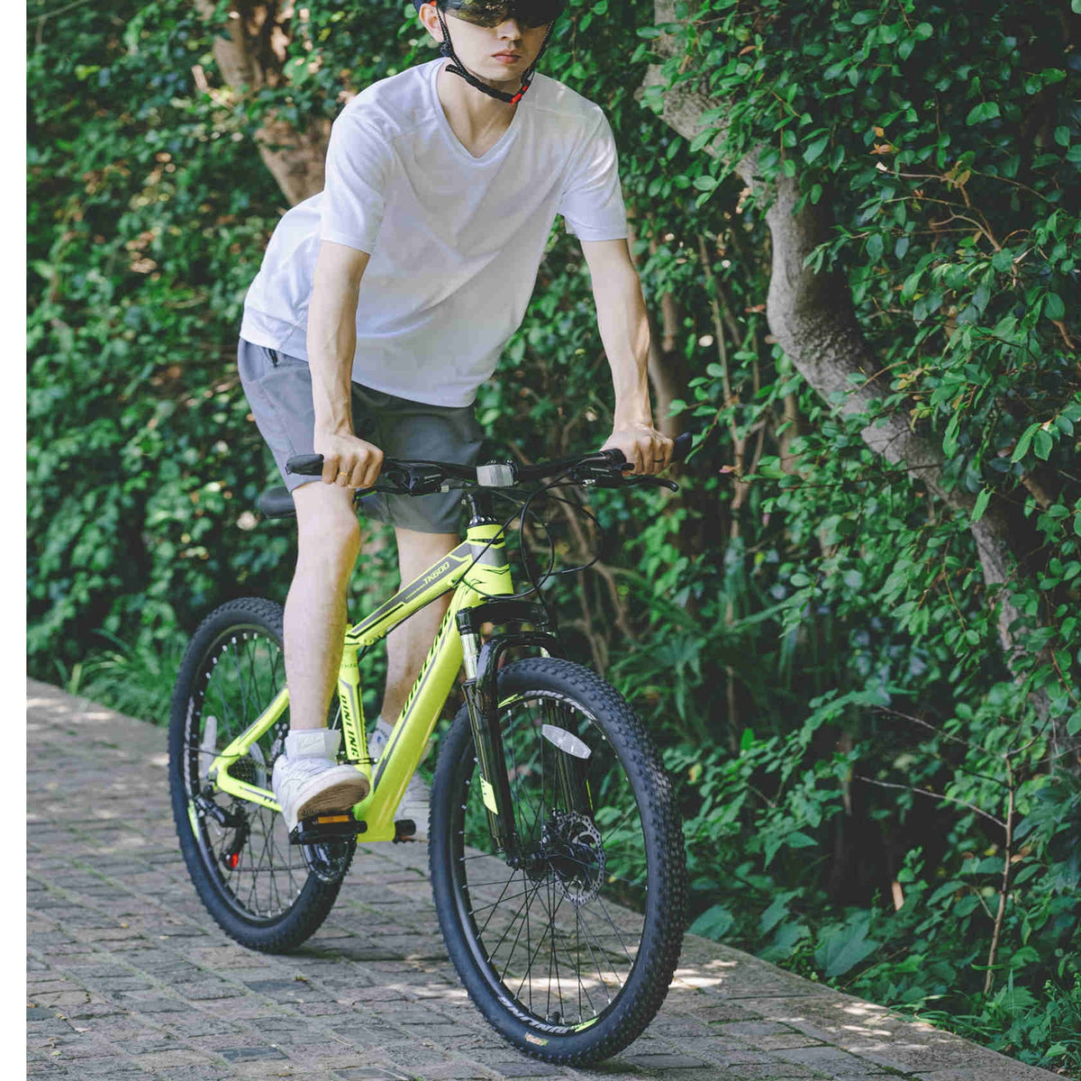 Yellow 21-Speed 26-inch Mountain Bike Q9176