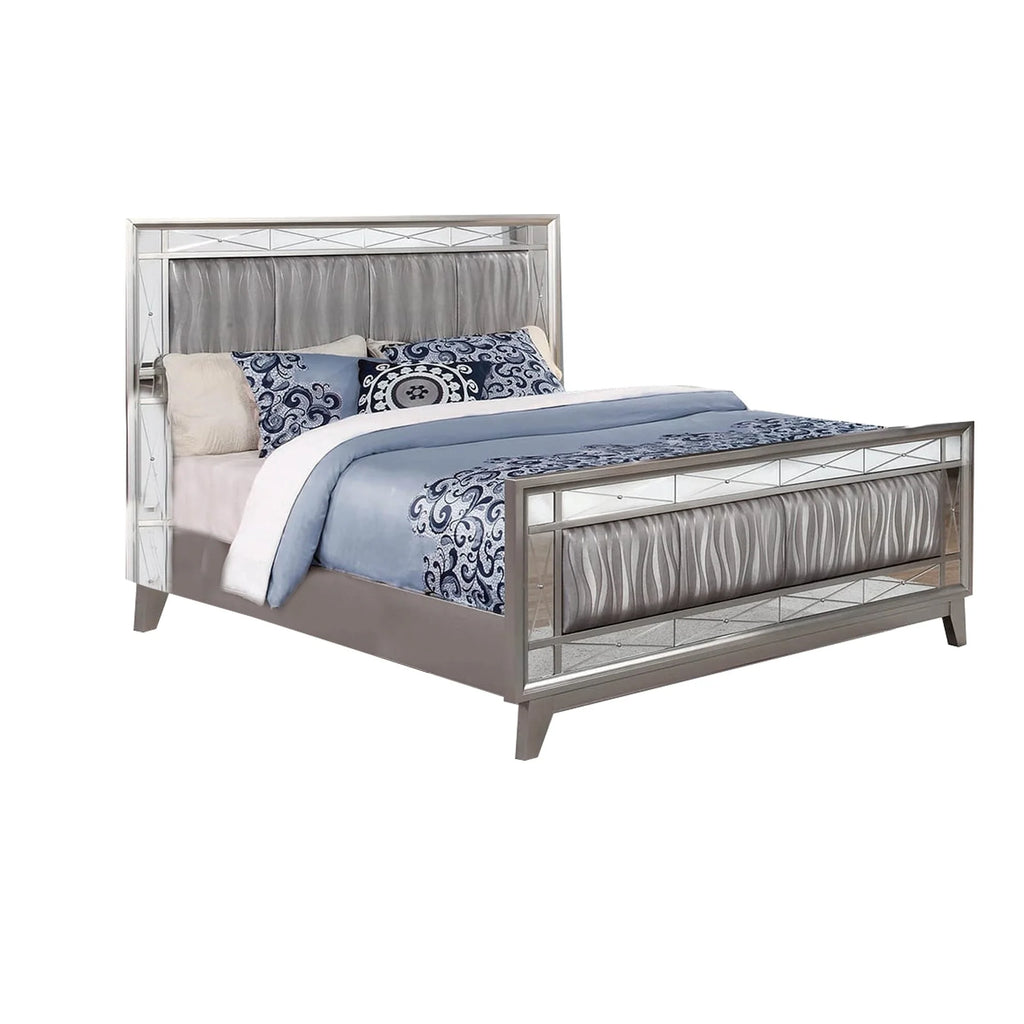 Queen Size Wooden Bed with Mirror Accents J3452
