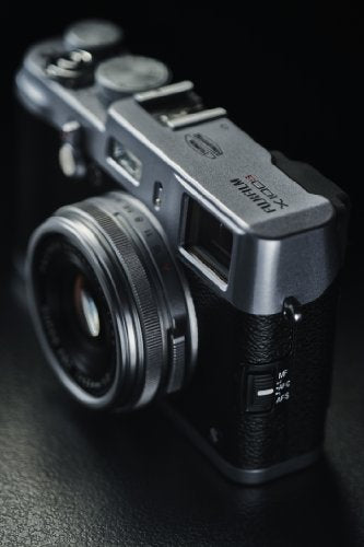 16 MP Digital Camera with 2.8-Inch LCD I736