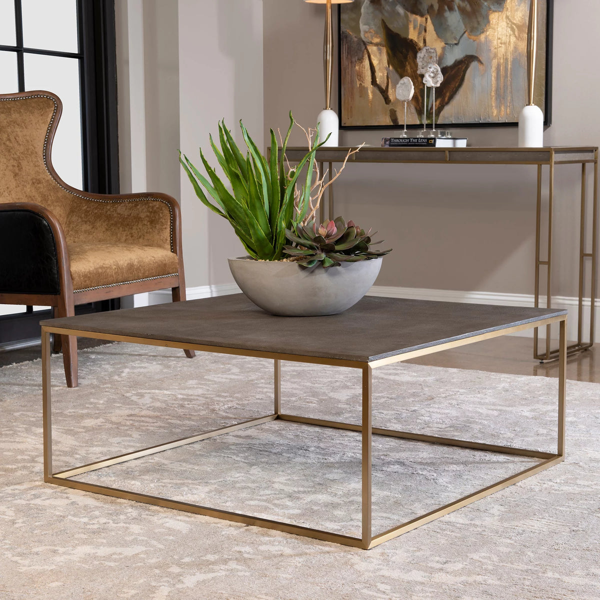 Modern Coffee Table R638586